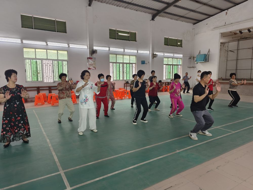 揭阳市2023年度终身教育活动启动仪式 暨广东老年大学揭阳学院挂牌开班 仪式在揭阳开放大学顺利举行