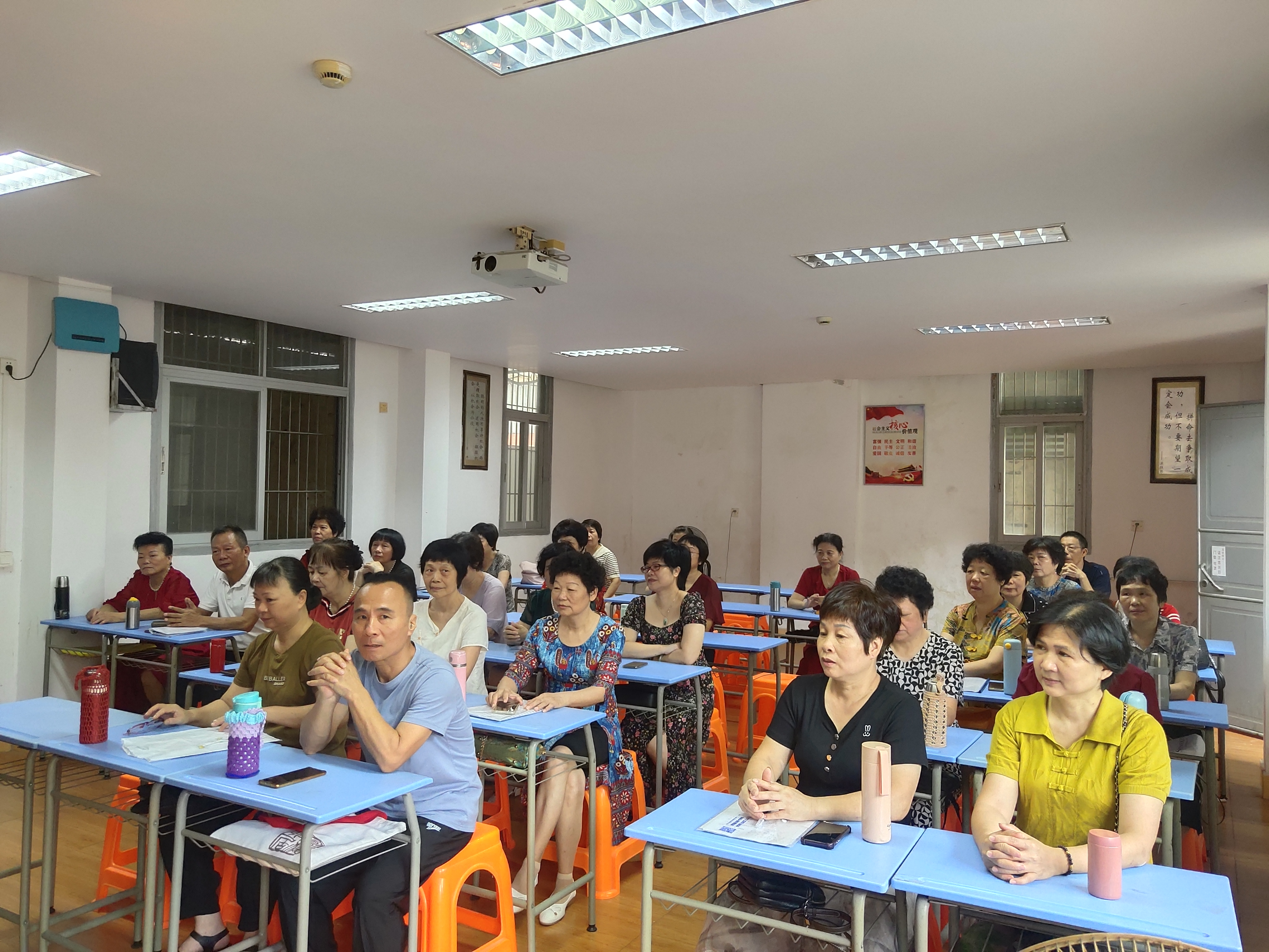 领略潮剧风华 弘扬特色文化 ——广东老年大学揭阳学院2024年秋季潮剧班顺利开课